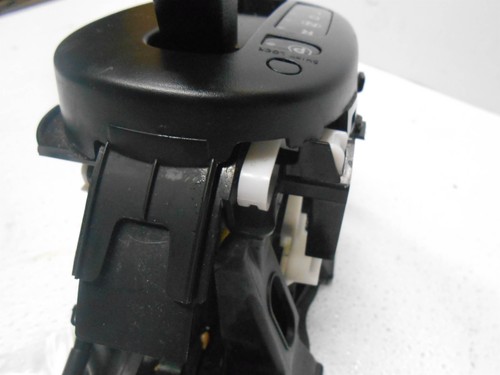 2016 Nissan Versa Shifter Assembly - Picture 11 of 12