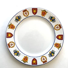 Vitromaster Dinner Plates Oxford Heraldic Shields Sue Zipkin Design Vtg Set of 5