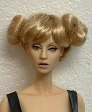 Monique Collection HAILEY wig in LIGHT GOLDEN BLONDE sz 4-5 NEW Mint