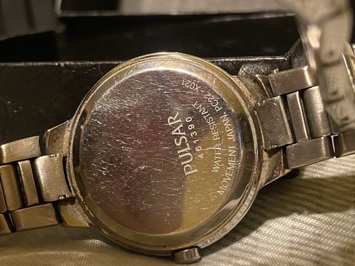 Pulsar By SEIKO Iced Out Silver Tone 26MM Women’s Watch W/ Date NEW Battery 195$ - Picture 10 of 10