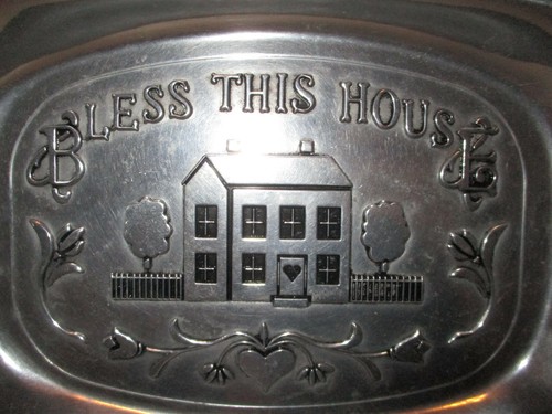 Wilton~Mount Joy, PA~Bless This House~Bread Tray~9.25" x 6.5" - Picture 4 of 10