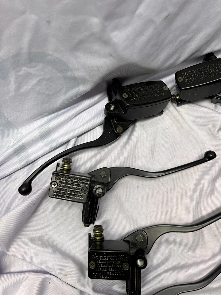 Lote de cilindros maestros de freno delantero HONDA Yamaha Suzuki varios para Recon 250 y más Foto 4 de 4