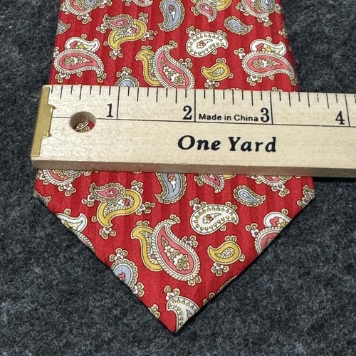 Brioni red Striped paisley print men's 100% silk tie made in Italy EUC - Picture 9 of 10