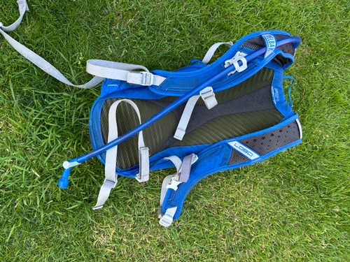 Pack Hidratación CamelBak Lobo 9L con Depósito 2L Azul - Imagen 4 de 6