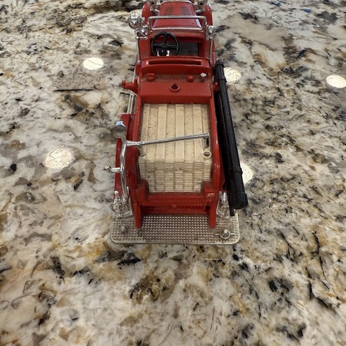 Vintage 1993 Ertl 1/30 John Deere 1937 Ahrens-Fox Fire Truck Bank Free SHIP - Picture 4 of 7