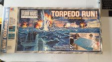 VINTAGE TORPEDO RUN SUBMARINE FLOOR GAME MILTON BRADLEY  1986  ?COMPLETE?