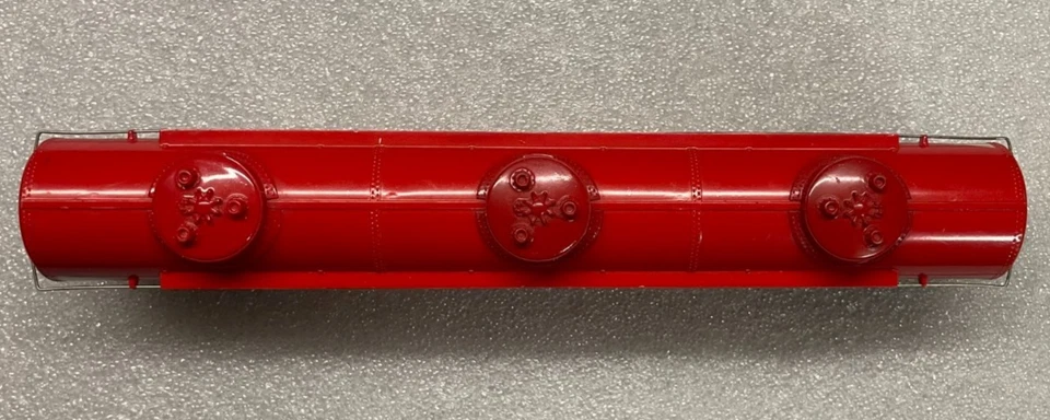 TYCO HO #357F - 62' ft. Triple Dome Tank Car - Coca-Cola - Image 4 of 4