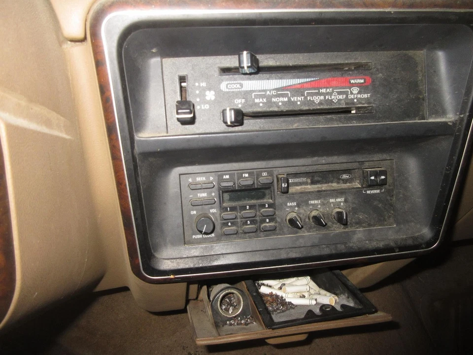 Used Front Right Door Assembly Front fits: 1991 Ford F150 PICKUP electric 2 moun Foto 3 de 4