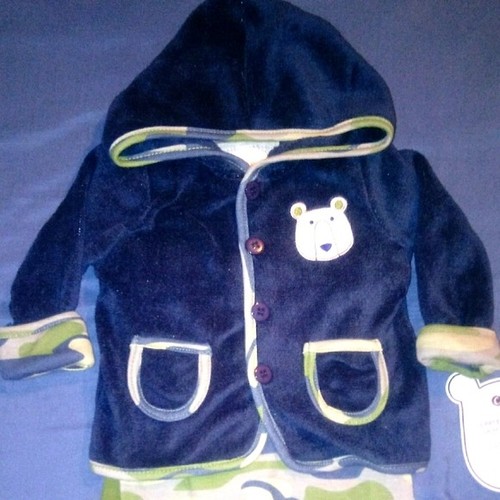 Completo CJP 6-9M nuovo con etichette bambino ragazzo 3 pezzi body mimetico, giacca orsetto, set pantaloni - Foto 1 di 9