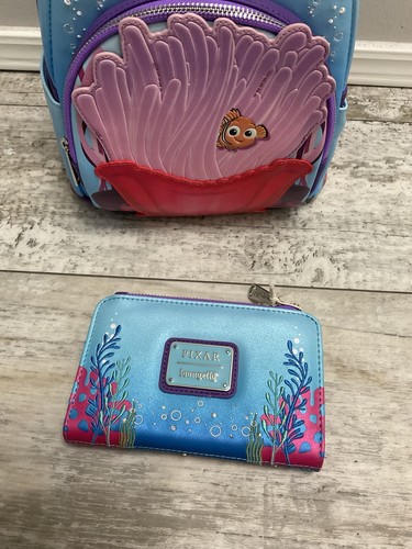 NWT Loungefly Finding Nemo Anemone Mini Backpack And Wallet - Picture 9 of 9