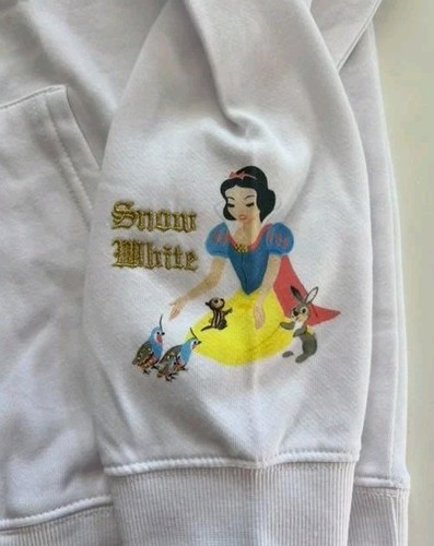 NWT Disney Princess Snow White and the Seven Dwarfs Hoodie Sweatshirt Woman's XL - Bild 3 von 7