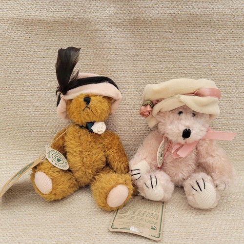 2 osos de peluche Boyd's Bear Aluetta y Chanel plumete con etiquetas 220775G - Imagen 7 de 7