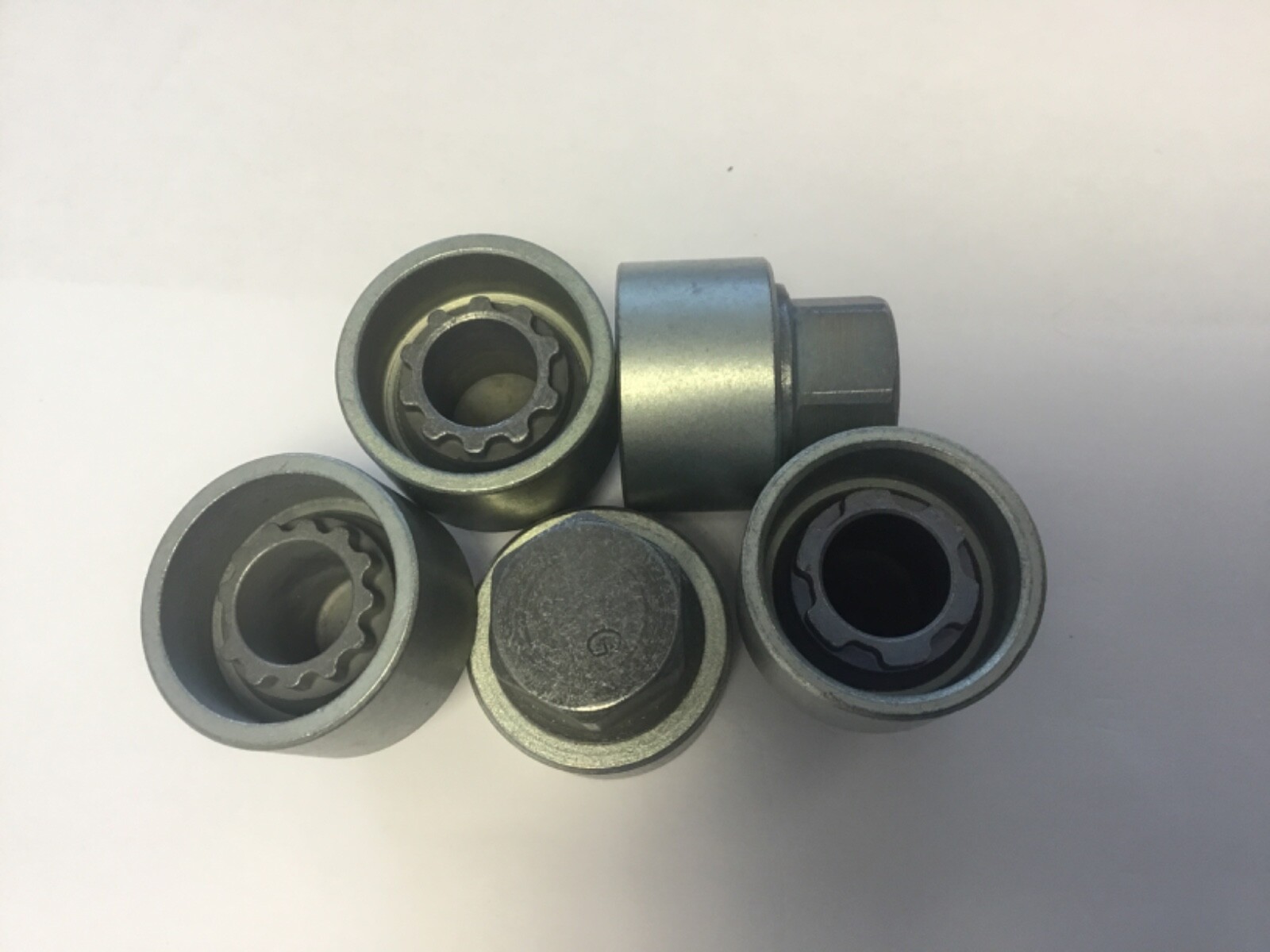 Genuine Vauxhall Mokka Astra J Locking Wheel Bolt Nut Removal Key Code