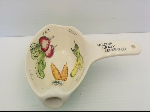 VTG CERAMIC NO-DRIP GRAVY SEPARATOR, GREEN & WHITE,  APPROX. 7-1/2" x 6-1/4",  - Picture 2 of 8