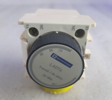 TELEMECANIQUE LADT4 038597 TIME DELAY BLOCK
