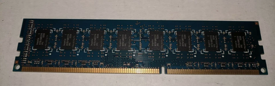 Hynix HMT125U6TFR8C-G7 2GB UBDIMM PC3-10600 DDR3 SDRAM Memory TESTED! - Image 3 of 3