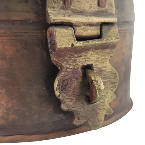 VTG Handcrafted Brass Chapatti Tiffin Lunch Box Round Storage Heavy Duty India - Picture 11 of 20