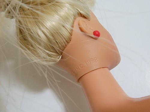 Vintage COCA COLA Barbie Doll Wearing Swimsuit (1998) - Picture 9 of 12