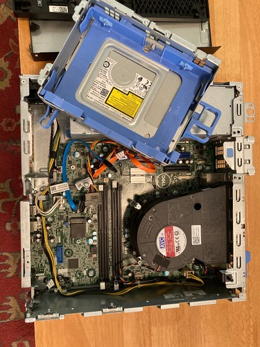 Dell Optiplex 7070 SFF 9th Gen Core i5-9500 no HDD no RAM no OS - Bild 7 von 10