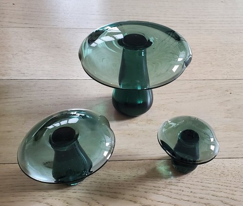 IFP Maleras Mid Century Glass  Mushroom Paper Weight Trio, Rare Color, Sweden - Picture 1 of 4