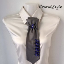 Tie women's Silk 100 Italy. Collar necklace necktie cravat Hand-made brooch