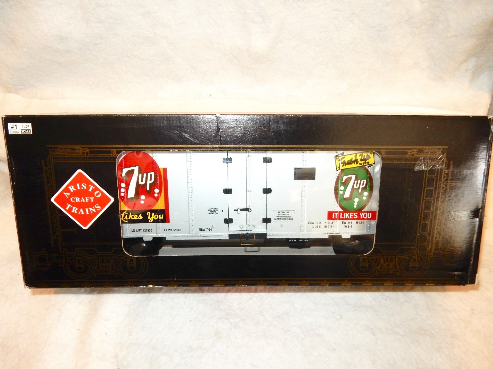 AristoCraft ART-46294 7up Soda Pop Steel Side Billboard Reefer car-G scale-Nuovo- AristoCraft ART-46294 7up Soda Pop Steel Side Billboard Reefer car-G scale-Nuovo-