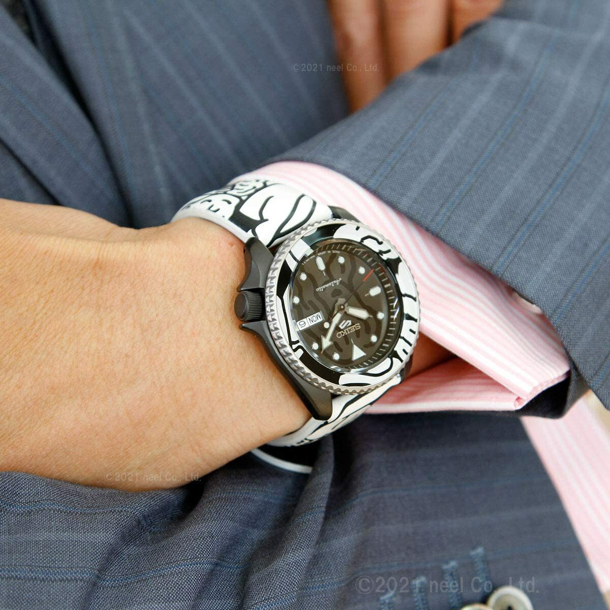 Seiko 5 Sports AUTO MOAI Limited Edition SBSA123 Mechanical Seiko 5 Sports AUTO MOAI Limited Edition SBSA123 Mechanical