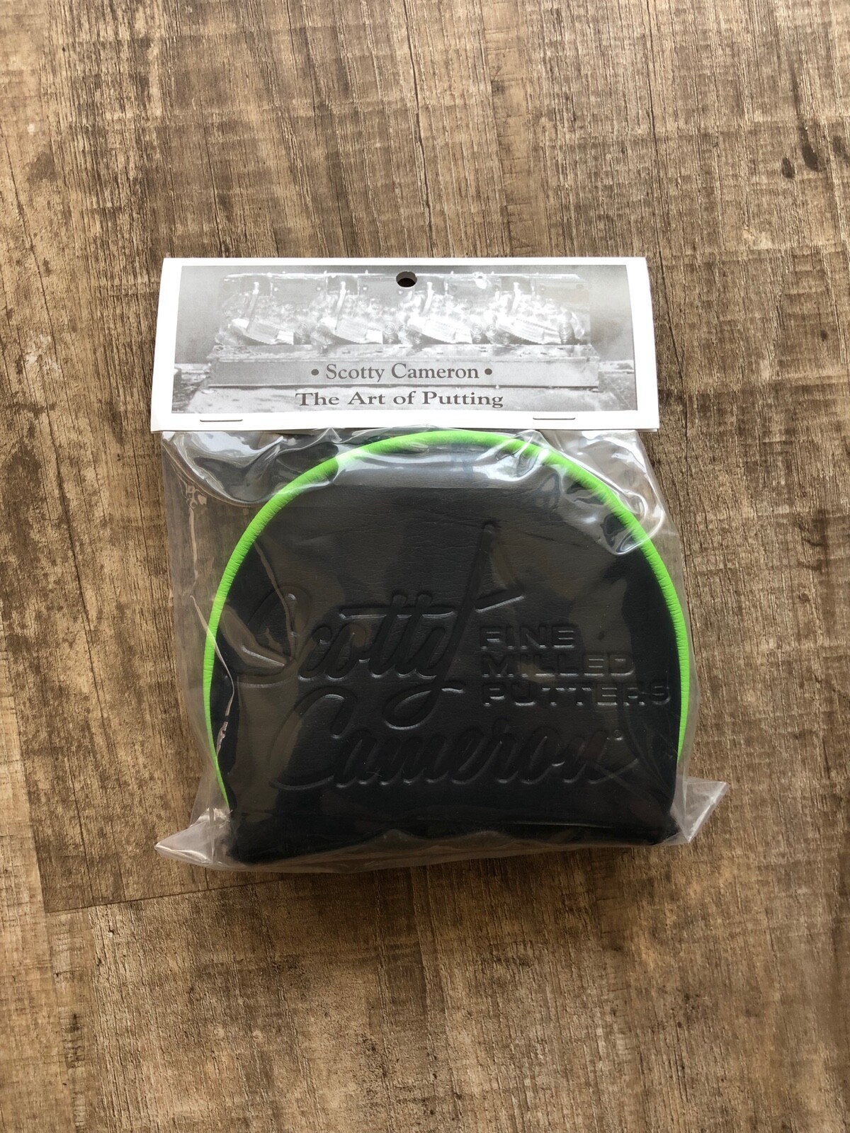 NIB Scotty Cameron 2018 Hot Stamped Crown PinFlag Mid-Round Putter Headcover NIB Scotty Cameron 2018 Hot Stamped Crown PinFlag Mid-Round Putter Headcover