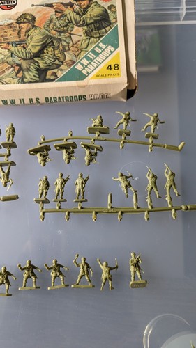 Vintage H0-00 1/72 Airfix US Fallschirmjäger x 34 - verpackt - Bild 6 von 6