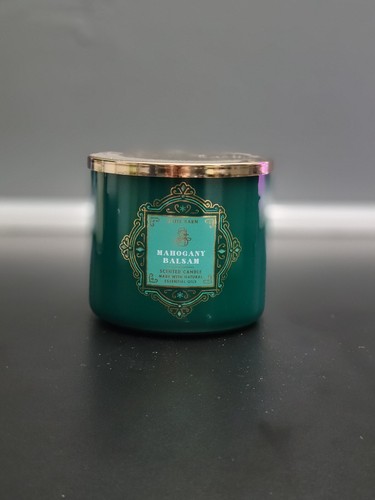 Bath and Body Works 3-wick Candle - Multiple Scents Available - Picture 28 of 54