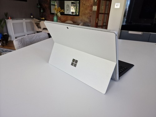 Microsoft Surface Pro 7+ Intel Core i3 11th Gen, 8GB 128GB SSD, With Keyboard - Picture 3 of 6