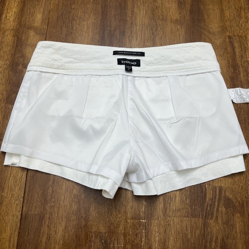 "RARE" BEBE Womens Dressy Casual White Short Shorts Size 2 - Picture 13 of 15
