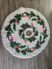 Vintage Completed Latch Hook Rug Handmade Christmas Tree Skirt Holly 34