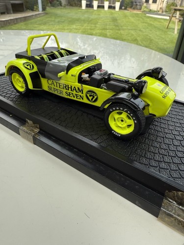 1-18 Kyosho Caterham Super Seven JPE rare flourescent Yellow Diecast model car - Picture 12 of 21