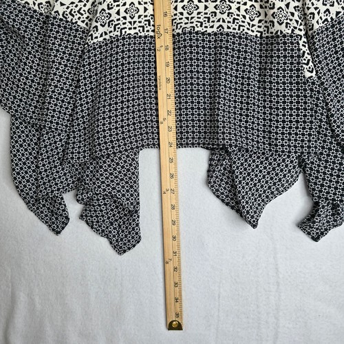 Banana Republic schwarz weiß Muster Taschentuchsaum Rock Petite Größe 10 Blumenmuster - Bild 5 von 9