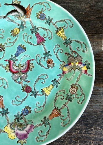 Vintage Jingdezhen Turquoise Plate 9.75” Famille Rose Butterfly Gourd Vine Round - Picture 4 of 9
