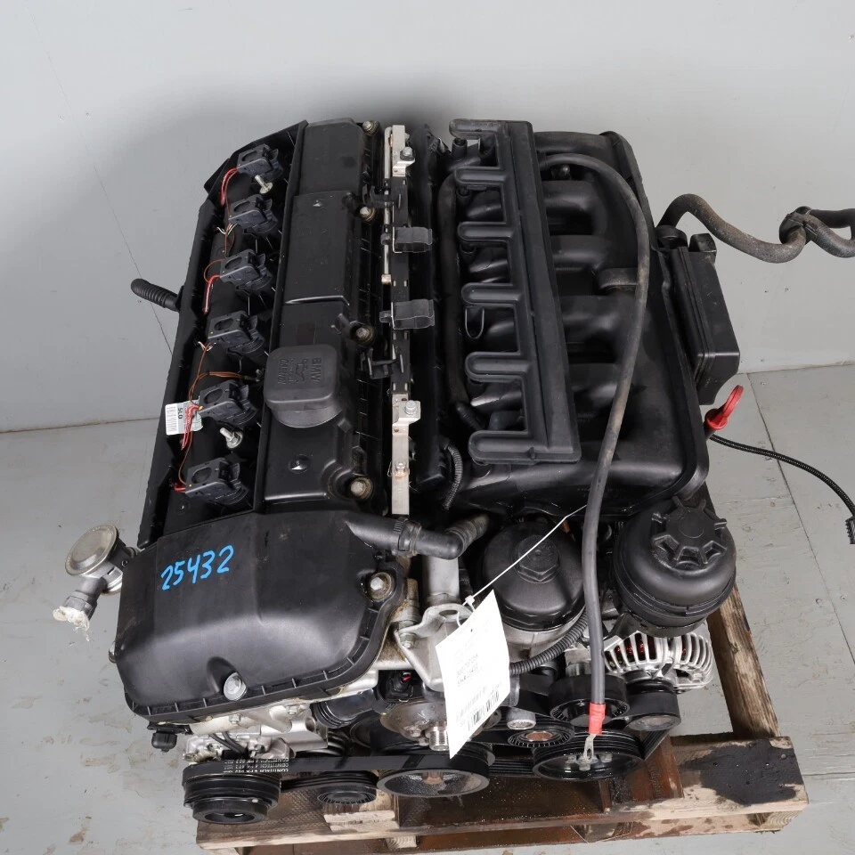 2003-2005 BMW 325i Z4 M54 Engine Motor 157k Miles OEM Used - Image 2 of 4