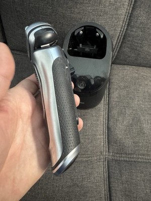 BRAUN S9 Wet & Dry Series 9 5793 Electric Shaver W Cleaning