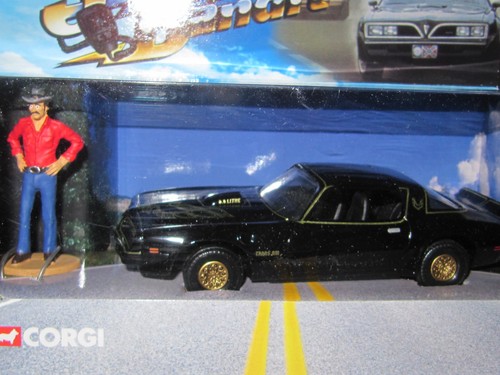 CORGI - SMOKEY AND THE BANDIT PONTIAC FIREBIRD & FIGURE - MINT / PERFECT MIB - Picture 2 of 9