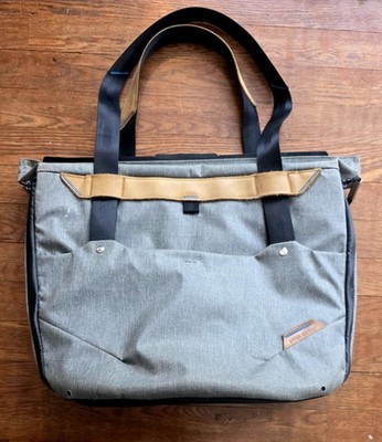 Peak Design Everyday Tote Converts to Backpack Ash Grey