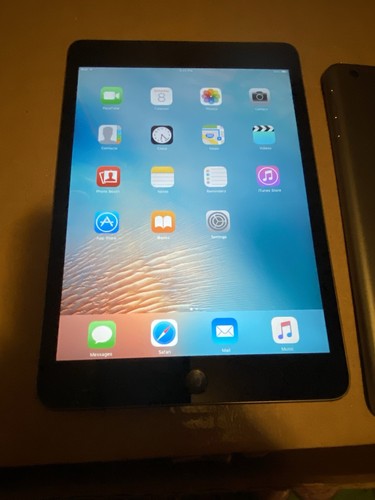 Lot 3x Apple iPad Mini 1st Gen 16GB Storage Wi-Fi Only 7.9in Excellent Condition - Picture 8 of 11