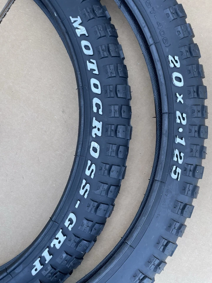 Juego de neumáticos y tubos de bicicleta de motocross BMX 20"" x 2,125 negro Foto 3 de 4