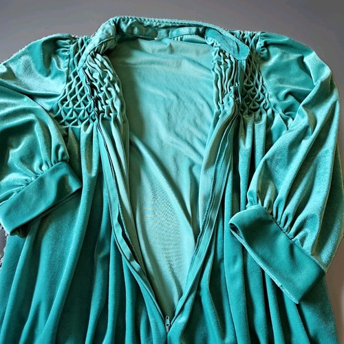 VTG Nightgown House Coat Dressing Gown Ladies L/XL? Green Velvet Smocked 1/2 Zip - Picture 3 of 5