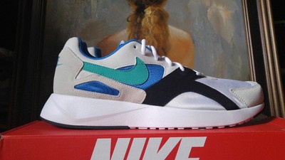 nike pantheos trainers in white