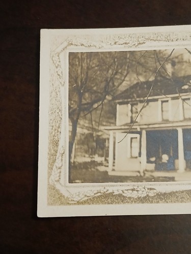 VINTAGE REAL PHOTO POSTCARD OF AN OLD HOUSE, NOS - Picture 2 of 13