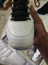 Size 11 - Air Jordan 9 Retro Statue