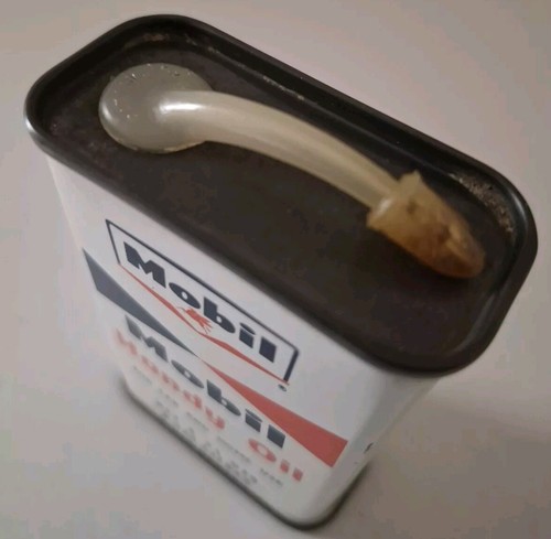 Vintage MOBIL Handy Oil Tin, 4 Fl Ozs/0.113 LITRE With Swing Spout & Dust Cap - Picture 6 of 13