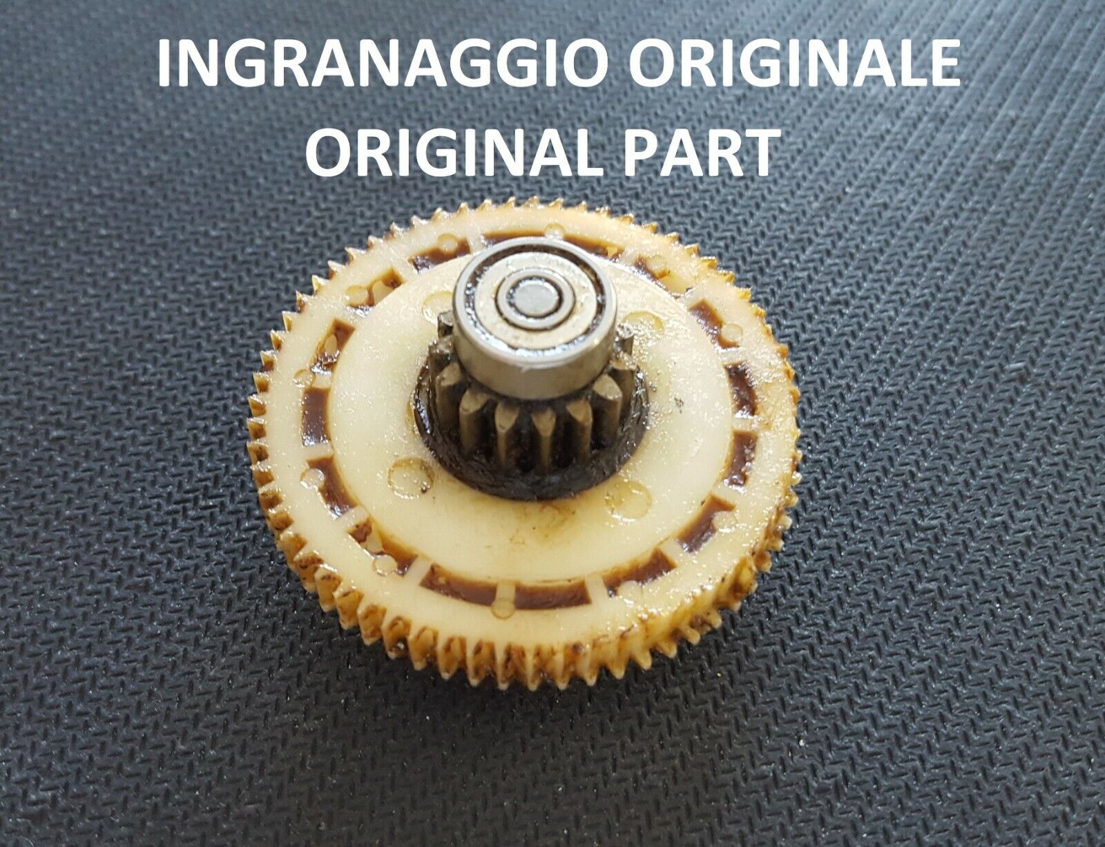 Foto 10 di 10