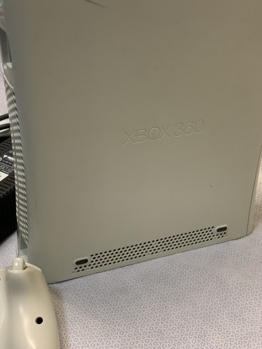 xbox360 original console only Parts or Repair - Picture 9 of 9