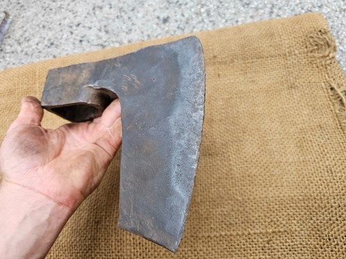 LARGE ANTIQUE AXE HEAD BEARDED VIKING HATCHET FELLING SPLITTING LOGGING VINTAGE - Picture 7 of 16